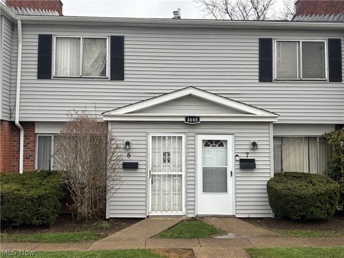 apt-6-4668 Country Ln, Warrensville Heights, OH, 44128-5872 | Card Image