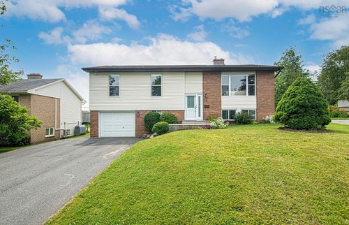 68 Hannebury Dr, Dartmouth, NS, B2V1P6 | Card Image