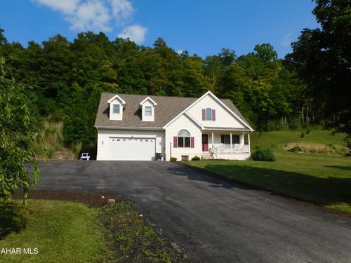 184 Quarry Rd, Hollidaysburg, PA, 16648-9289 | Card Image
