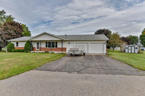 902 Tower Dr, MARATHON, WI, 54448-9739 | Card Image