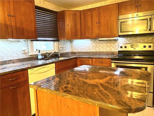 14-15 Magnum Ct, Smithfield, RI, 02917-2428 | Card Image