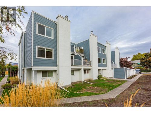 9-1481 Inkar Road, Kelowna, BC, V1Y8J1 | Card Image