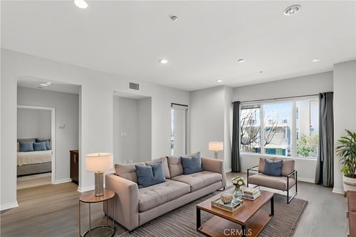 21 Gramercy, Irvine, CA, 92612-0008 | Card Image