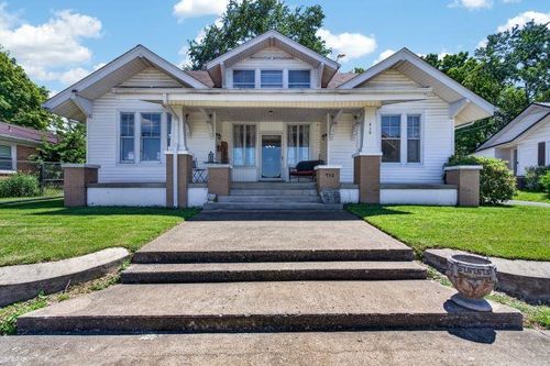 410 E Maple St, Scottsville, KY, 42164-1550 | Card Image