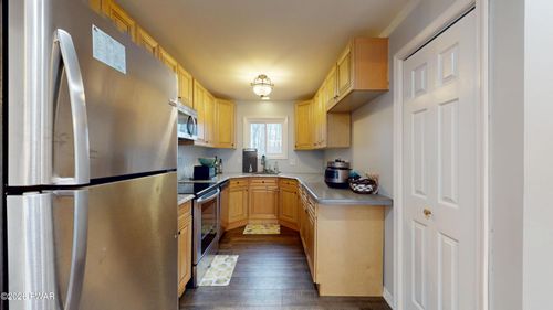 9 Oakwood Court, LAKE ARIEL, PA, 18436 | Card Image