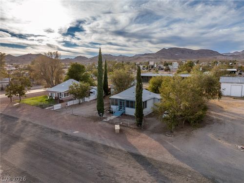 212 W Lewis St, Beatty, NV, 89003-8036 | Card Image