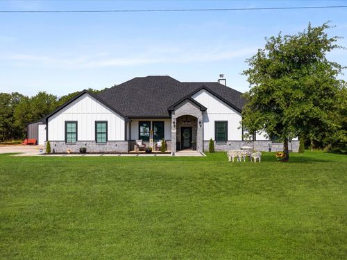 117 Coyote Cave Ln, Alvord, TX, 76225-1532 | Card Image