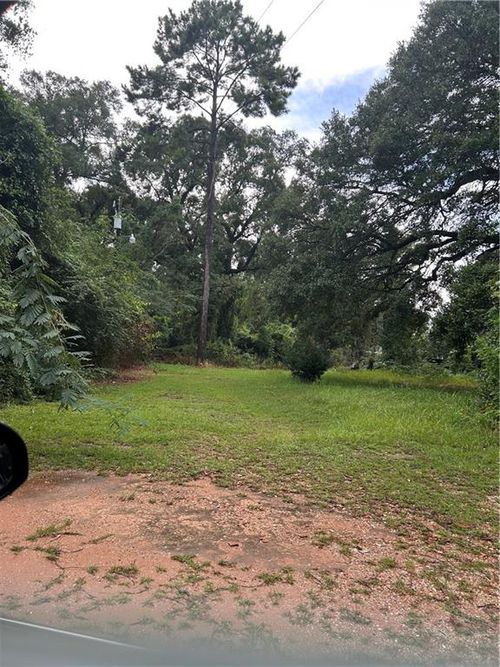 4033 Cottage Hill Rd, Mobile, AL, 36609-4214 | Card Image