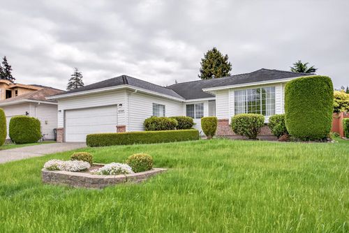 15320 29 Ave, Surrey, BC, V4P1G5 | Card Image