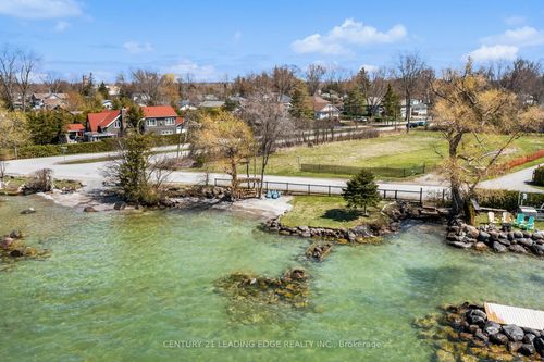 415 Lake Dr S, Keswick, ON, L4P1P3 | Card Image