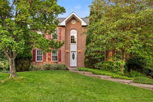 4948 Meadow Crest Dr, Hampton, PA, 15101 | Card Image