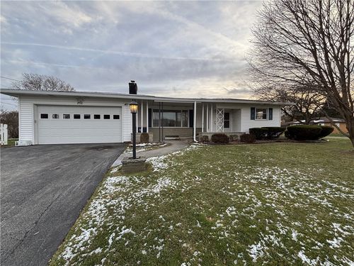 213 Governor Ter, Irondequoit, NY, 14609-2836 | Card Image