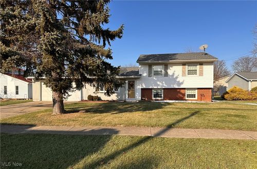 4034 Meister Rd, Lorain, OH, 44053-1520 | Card Image