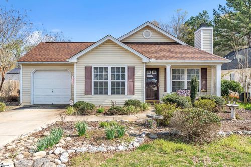 712 Highcrest Dr, Greenville, SC, 29617-1234 | Card Image