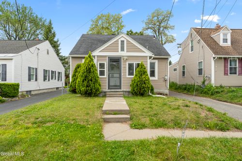 14 Woodside Ave, Colonie, NY, 12205-5426 | Card Image
