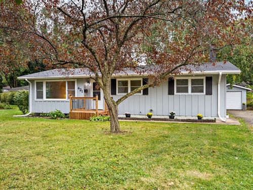 421 Lake Ave, Crystal Lake, IL, 60014-5715 | Card Image