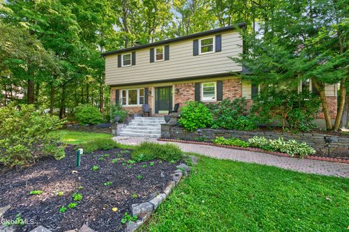 14 Brookwood Dr, Clifton Park, NY, 12065-5702 | Card Image