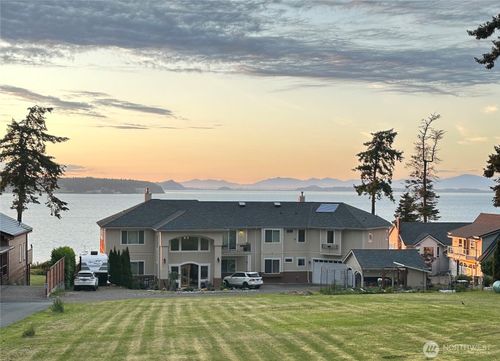 444 W North Camano Drive, Camano Island, WA, 98282 | Card Image