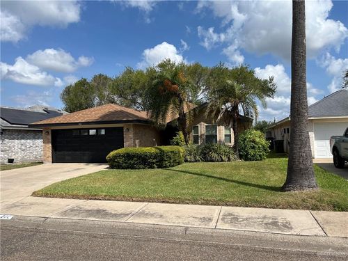 302 Diana Dr, Alamo, TX, 78516-2573 | Card Image