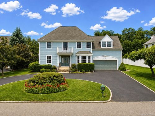 14 Mackay Way, Roslyn, NY, 11576-2169 | Card Image