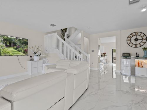 3347 W 106th Ter, Hialeah, FL, 33018-4621 | Card Image