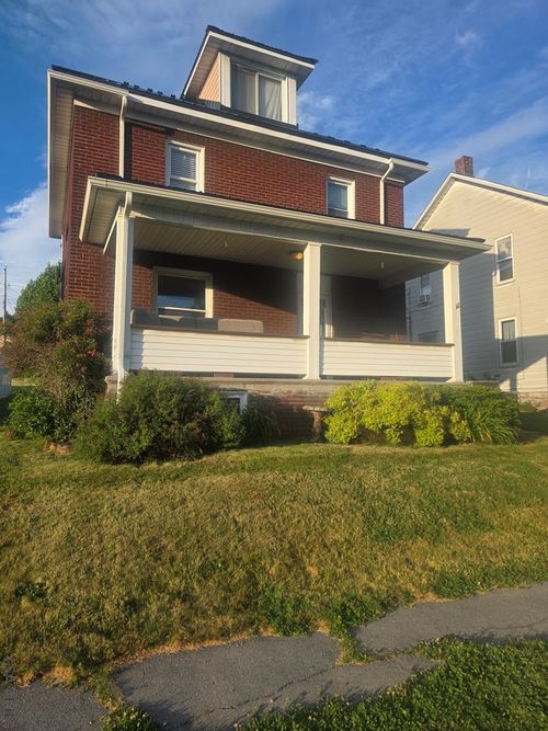 407 Somerset, Windber, PA, 15963 | Card Image