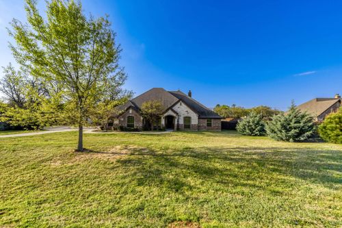 104 Lyndsey Ct, Boyd, TX, 76023-1127 | Card Image