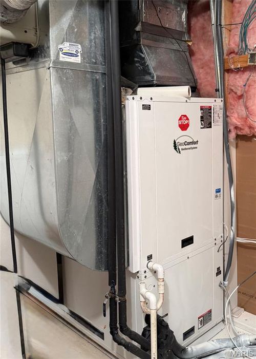 6806 Ivy Ln, Godfrey, IL, 62035-3401 | Card Image