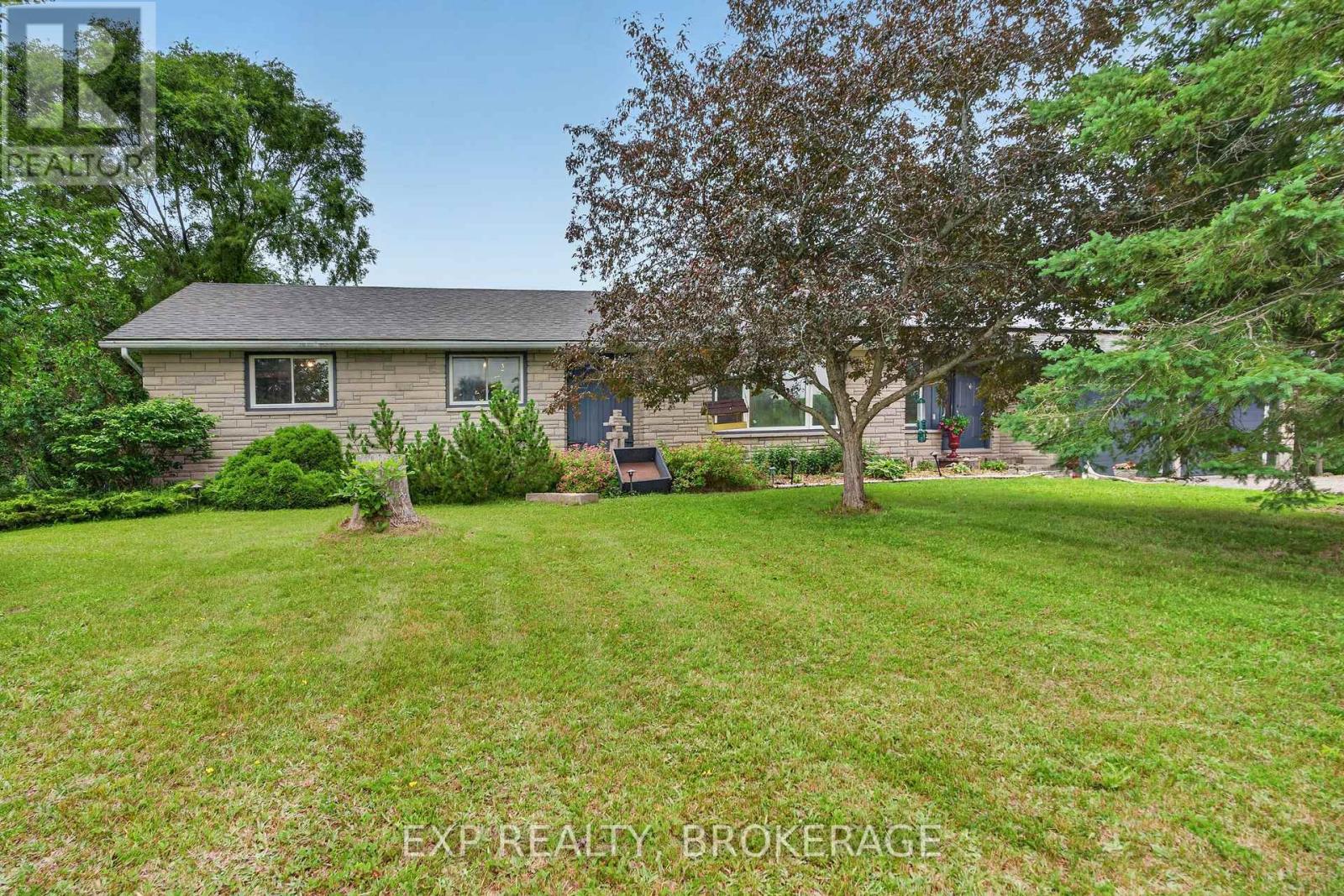 Residential in Quinte West (Sidney Ward) 2