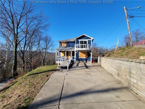 1113 Woodland Drive, Charleston, WV, 25302 | Card Image