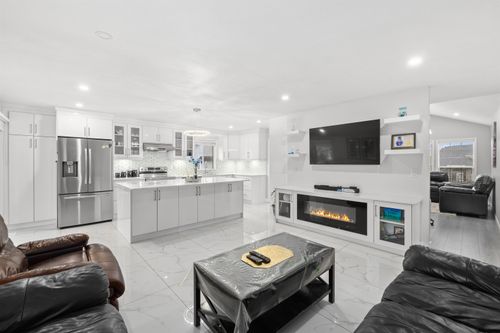 31165 Sidoni Ave, Abbotsford, BC, V2T5J8 | Card Image