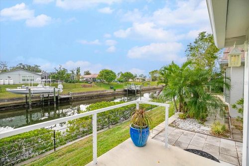 v250-2322 Riverbluff Pkwy, SARASOTA, FL, 34231-5033 | Card Image
