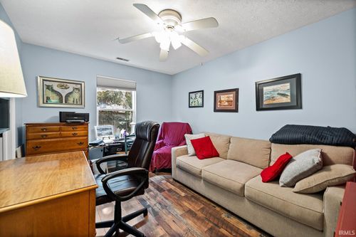 1626 Stonevalley Ct, Lafayette, IN, 47909-7211 | Card Image