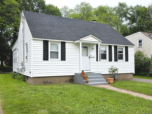 149 Branford St, Manchester, CT, 06040-4352 | Card Image
