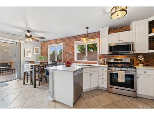561 James St, Highlands Ranch, CO, 80126-3010 | Card Image