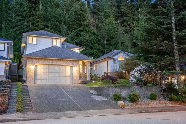 12 Flavelle Drive, House other with 6 bedrooms, 3 bathrooms and 4 parking in Port Moody BC | Image 36