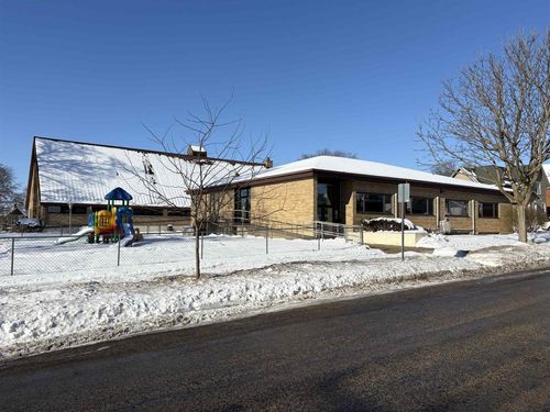 east-308 Oneida St, Beaver Dam, WI, 53916-2018 | Card Image