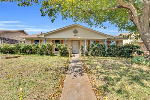 2653 Hartford Ln, Lancaster, TX, 75134-2449 | Card Image