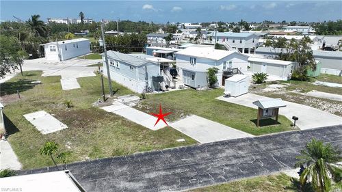 8 Helen Ln, FORT MYERS BEACH, FL, 33931-2940 | Card Image