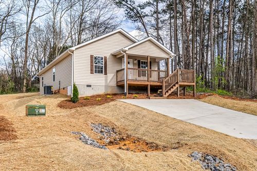 1620 Waring Rd Nw, Dalton, GA, 30721-8321 | Card Image