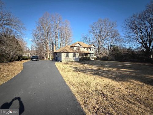 9608 Burke View Ave, Burke, VA, 22015-3006 | Card Image