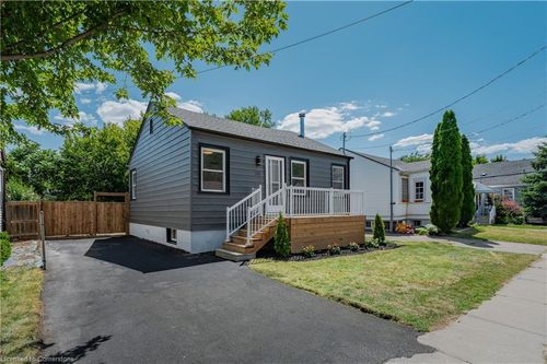 38 Parkview Rd, Saint Catharines, ON, L2M5S1 | Card Image