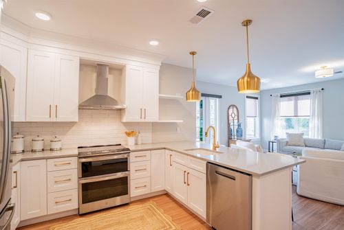 109-99 Foundry Pl, Portsmouth, NH, 03801 | Card Image