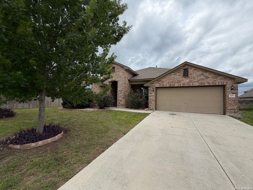 646 Ridge Lawn Dr, New Braunfels, TX, 78130-4692 | Card Image