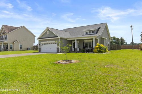 100 Maidstone Dr, Richlands, NC, 28574-8431 | Card Image