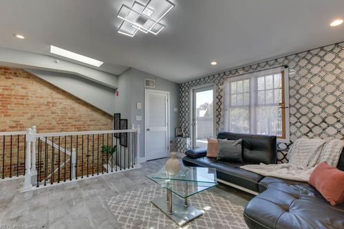 apt-300-409 Duke St, Norfolk, VA, 23510-1357 | Card Image