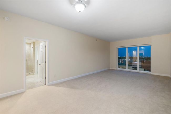 Primary's ensuite is to the left. | Image 25