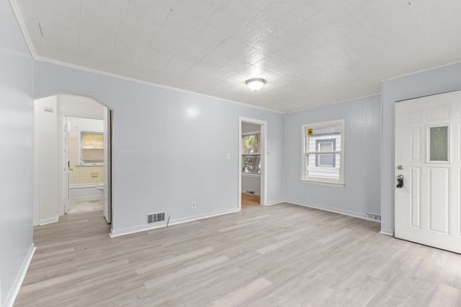 25436 New York St, House other with 2 bedrooms, 1 bathrooms and null parking in Dearborn Heights MI | Image 4