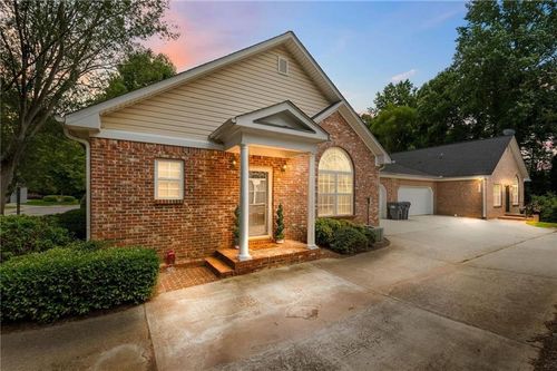 13-3309 Raes Creek Rd, Marietta, GA, 30008-5702 | Card Image