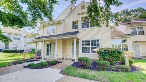 7-7-227 Paddington Ct, Englishtown, NJ, 07726 | Card Image